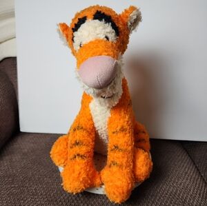Walt Disney World Tigger Plush Winnie The Pooh 15” Soft & Fuzzy